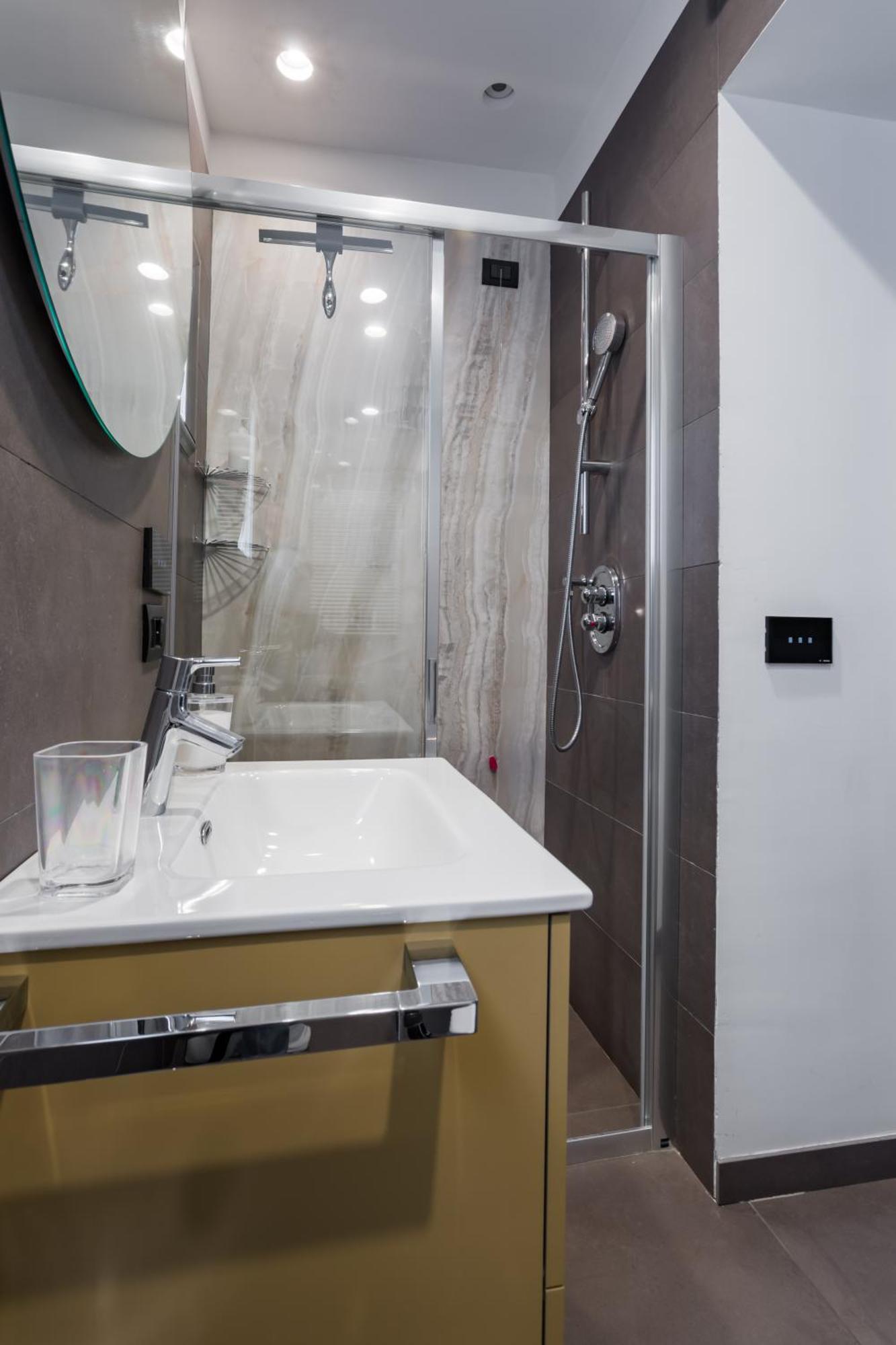 Archihouse Suites Наполи Екстериор снимка