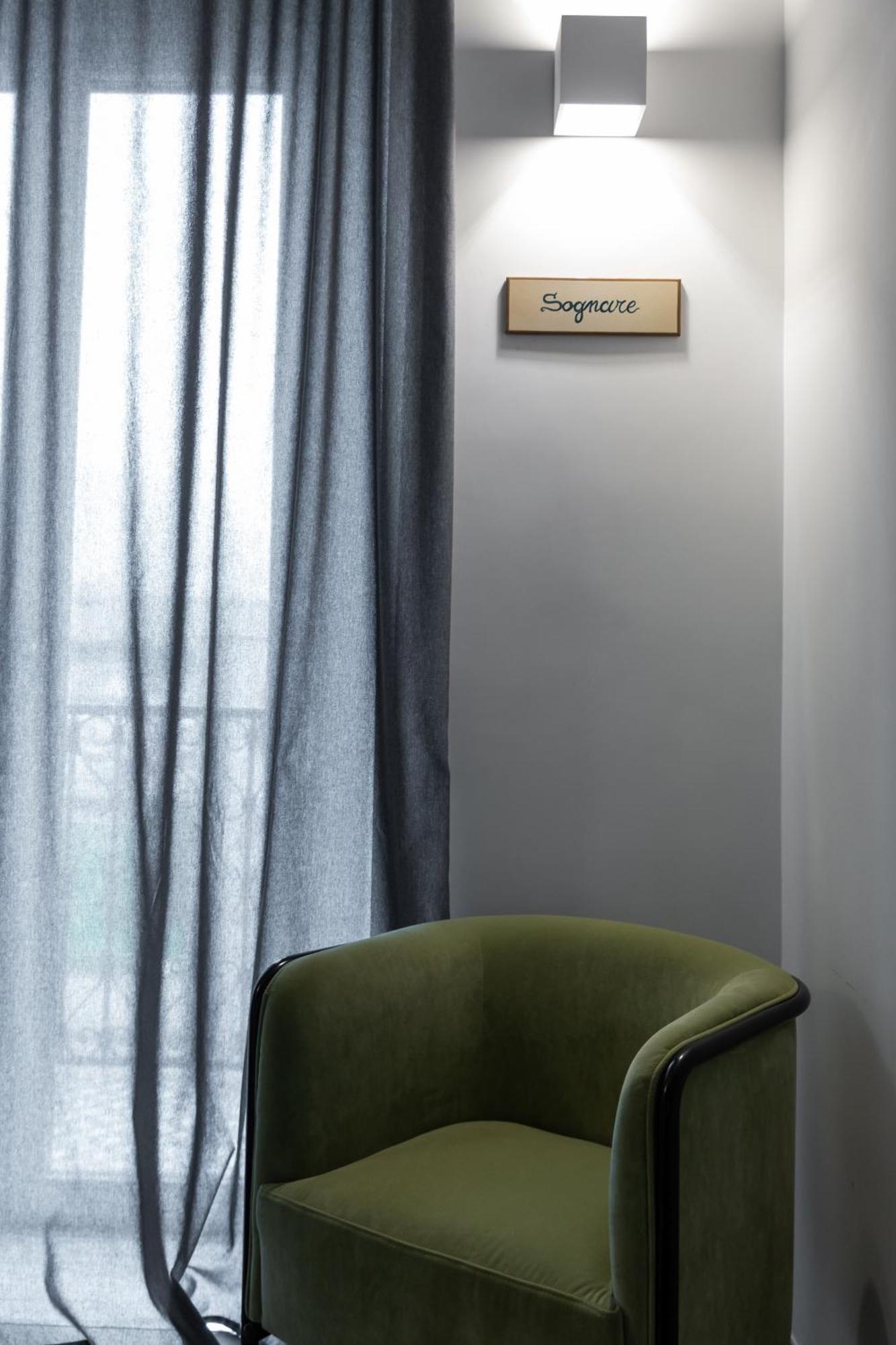 Archihouse Suites Наполи Екстериор снимка