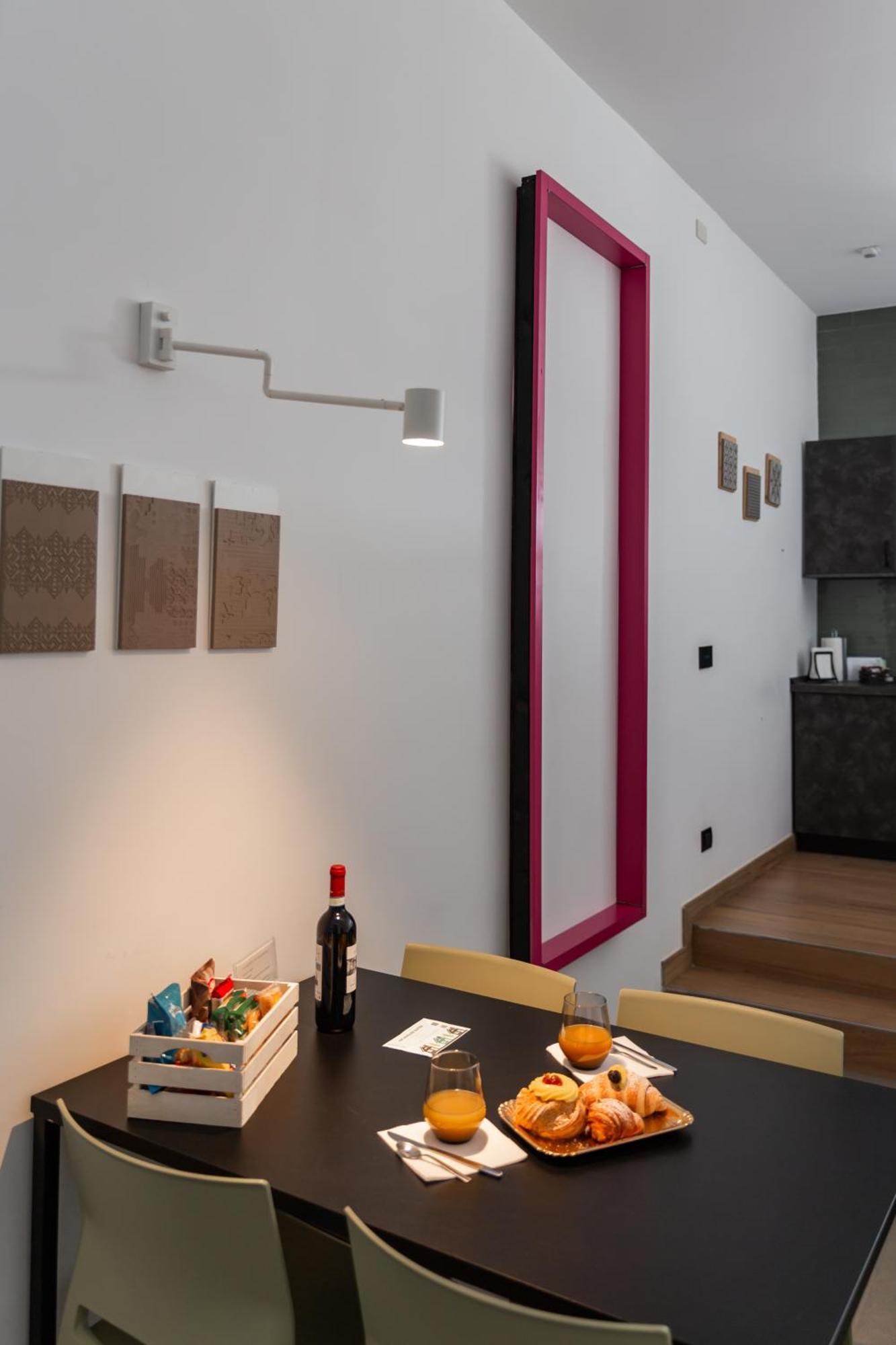 Archihouse Suites Наполи Екстериор снимка